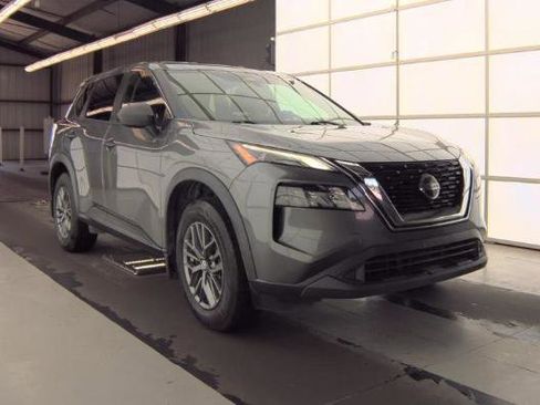 Used 2021 Nissan Rogue S AWD/4WD image 3