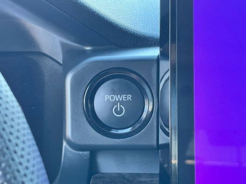 Certified 2025 Toyota Tacoma Limited image 27