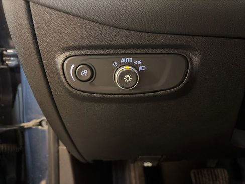 Used 2018 Chevrolet Equinox LS w/ LPO, Blackout Package AWD/4WD image 23