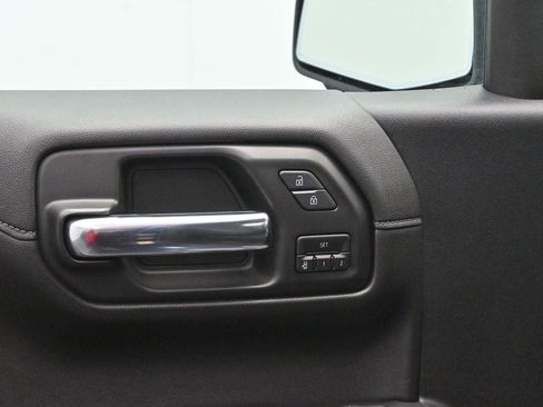 Used 2019 Chevrolet Silverado 1500 High Country w/ Technology Package AWD/4WD image 12