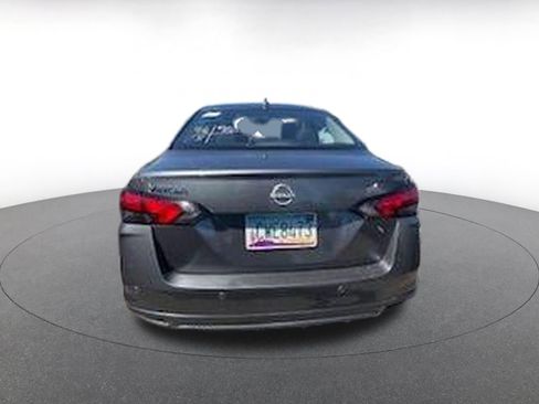 Used 2025 Nissan Versa SV image 9