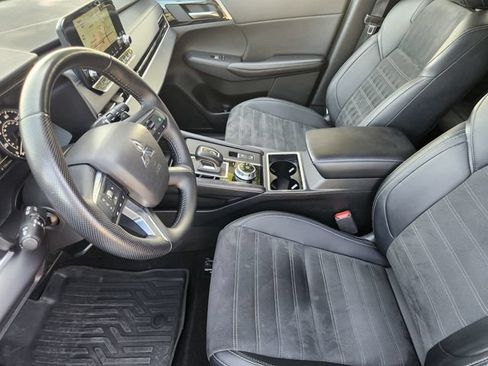 Used 2024 Mitsubishi Outlander SE FWD image 14