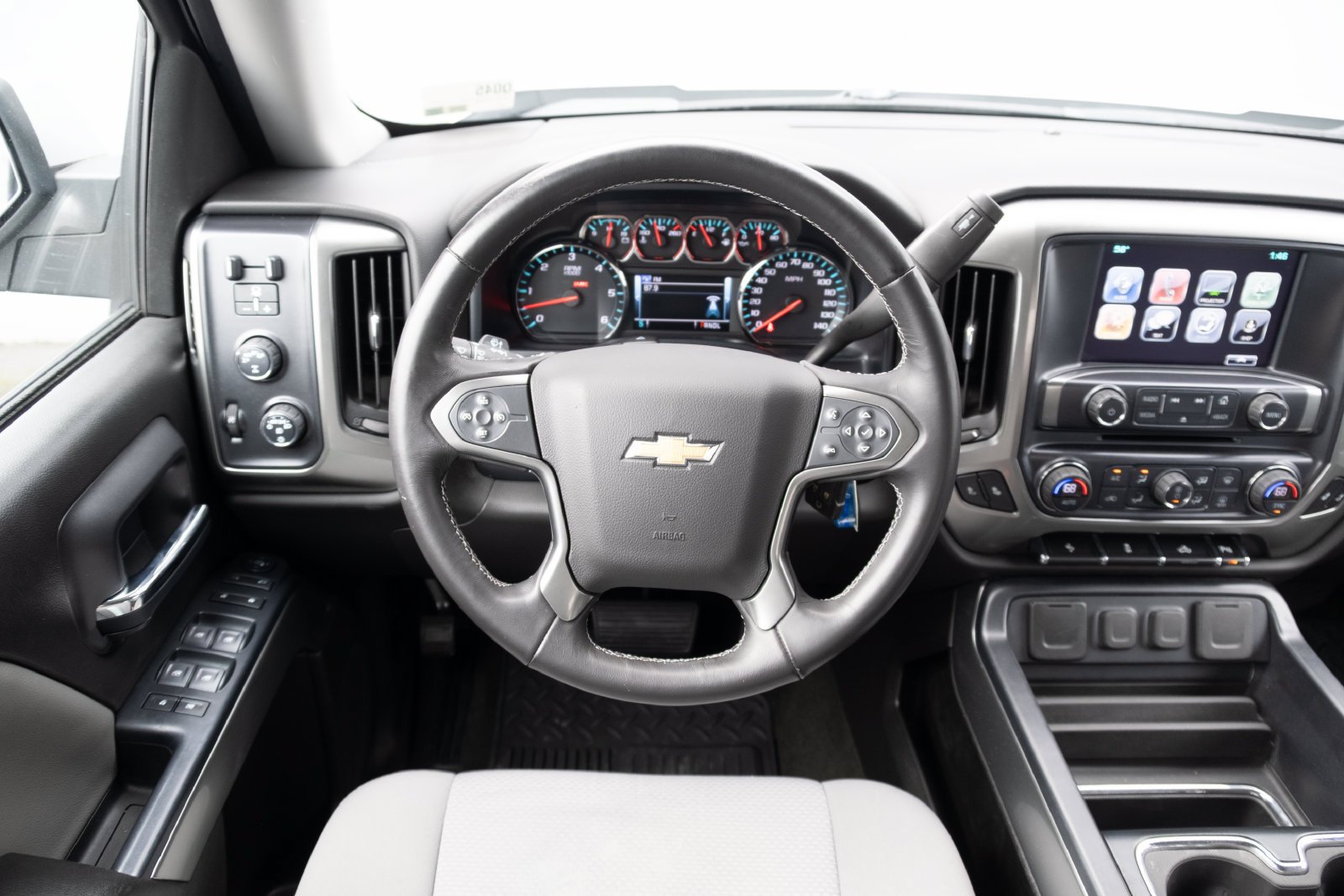 Used 2018 Chevrolet Silverado 1500 LT w/ All Star Edition AWD/4WD image 2