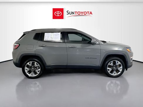 Used 2020 Jeep Compass Limited AWD/4WD image 2