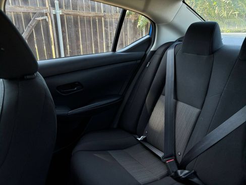 Used 2025 Nissan Sentra SV FWD image 39