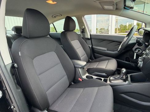 Used 2017 Kia Forte LX FWD image 13