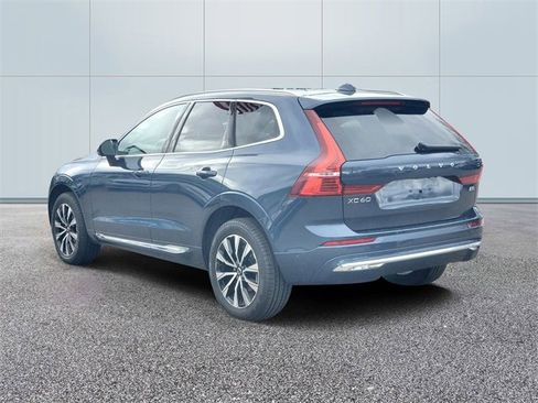 Certified 2023 Volvo XC60 B5 Plus image 6