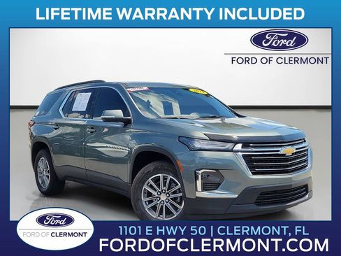 Used 2023 Chevrolet Traverse LT FWD image 1
