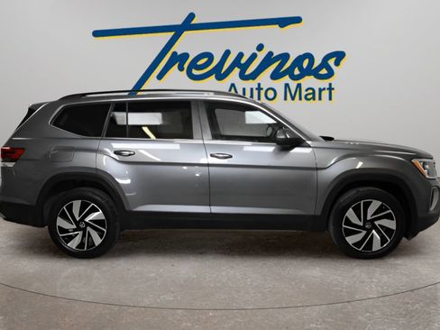 Used 2024 Volkswagen Atlas SE FWD image 5