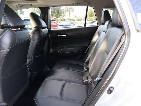 Used 2023 Toyota Corolla Cross XLE w/ Convenience Package image 39