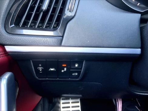 Used 2019 Kia Stinger GT2 image 33