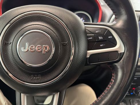 Used 2019 Jeep Compass Trailhawk image 27
