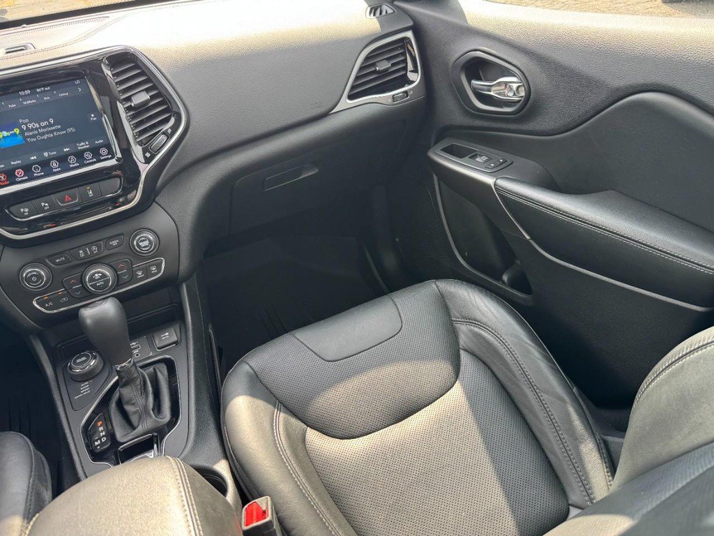 Used 2021 Jeep Cherokee Limited AWD/4WD image 15