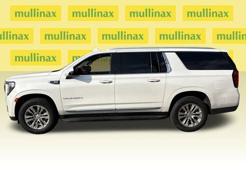 Used 2021 GMC Yukon XL SLT w/ SLT Luxury Plus Package image 11
