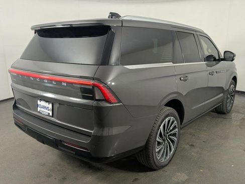Used 2025 Lincoln Navigator Black Label image 7
