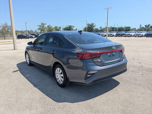Certified 2021 Kia Forte Sedan FWD image 7