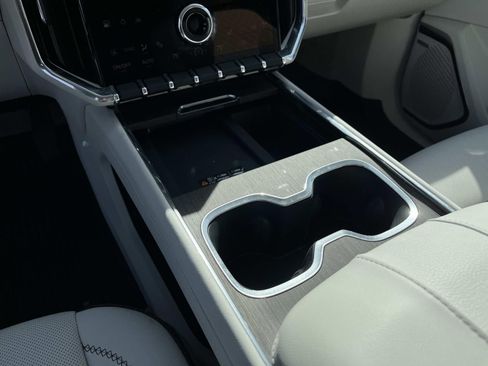 Used 2024 GMC Acadia Denali w/ Super Cruise Package image 37