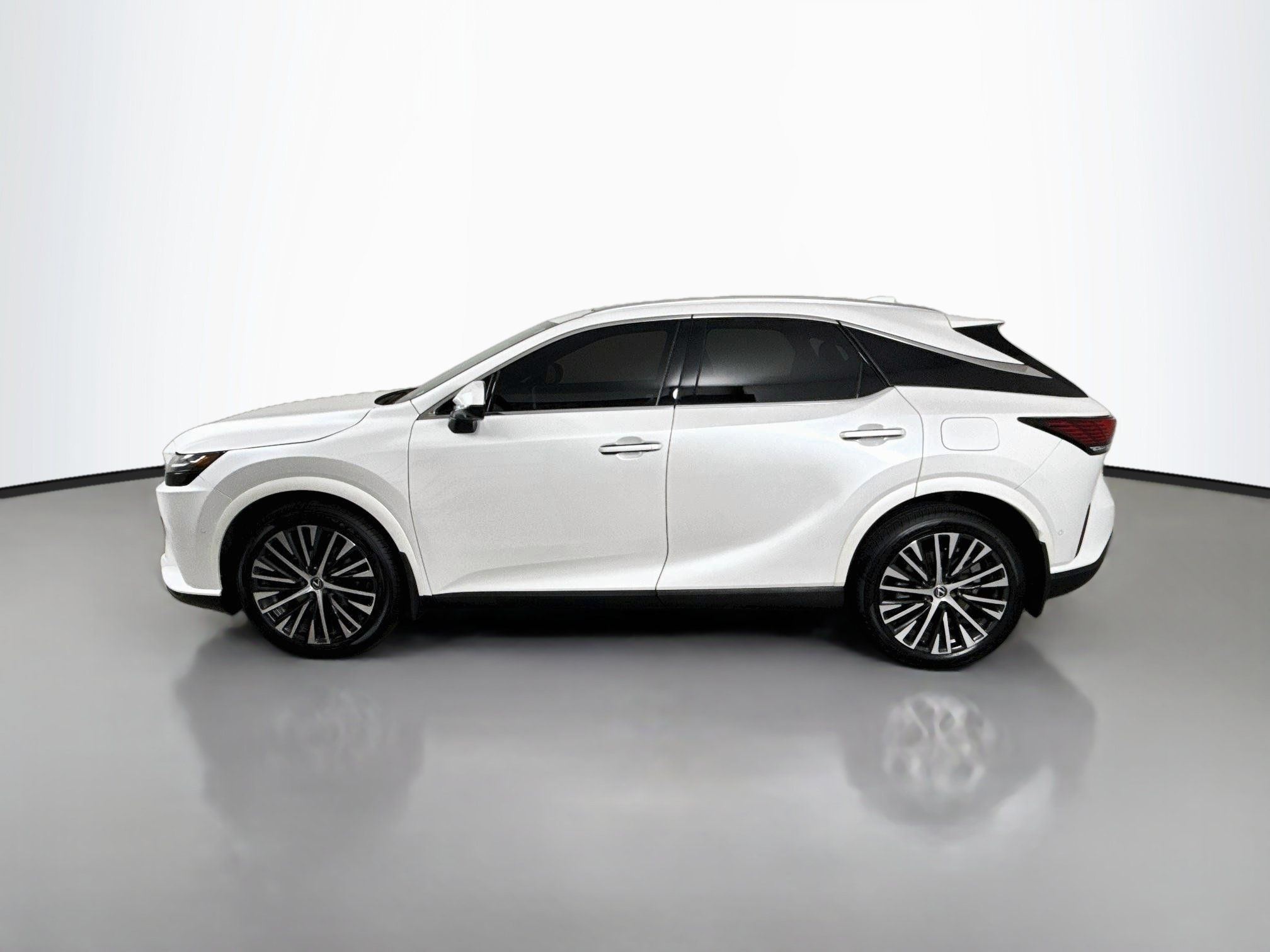 Certified 2024 Lexus RX 350 Premium Plus w/ Convenience Package AWD/4WD image 4