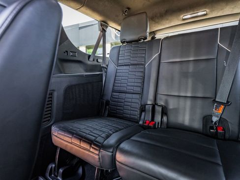 Used 2024 Cadillac Escalade ESV Sport Platinum w/ LPO, ONYX Package AWD/4WD image 43