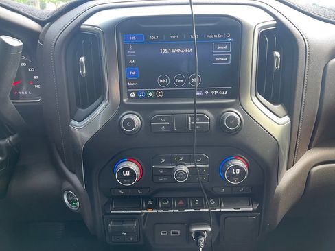 Used 2020 Chevrolet Silverado 1500 RST AWD/4WD image 8