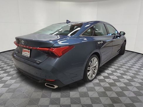 Used 2021 Toyota Avalon Limited w/ Advanced Safety Package AWD/4WD image 4