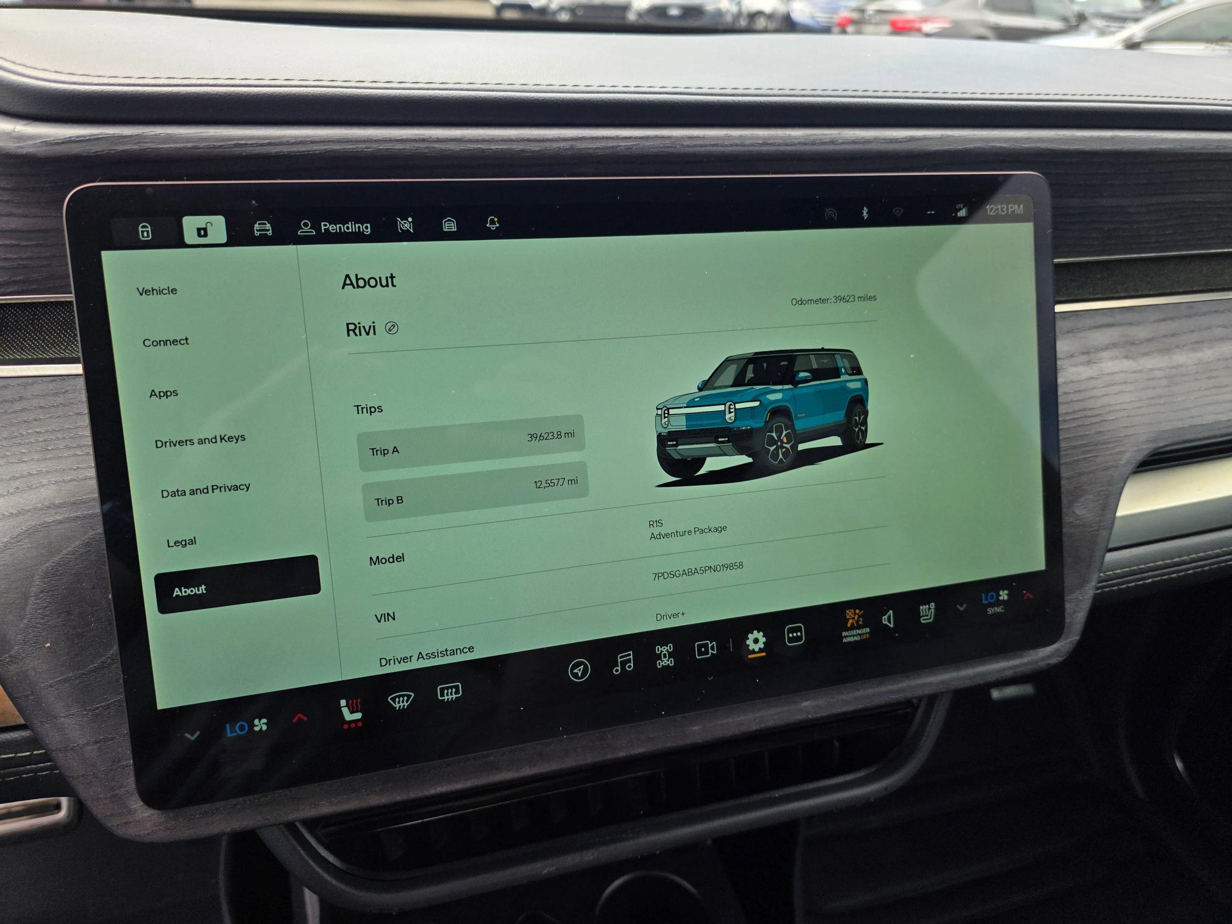 Used 2023 Rivian R1S Adventure Quad AWD/4WD image 21