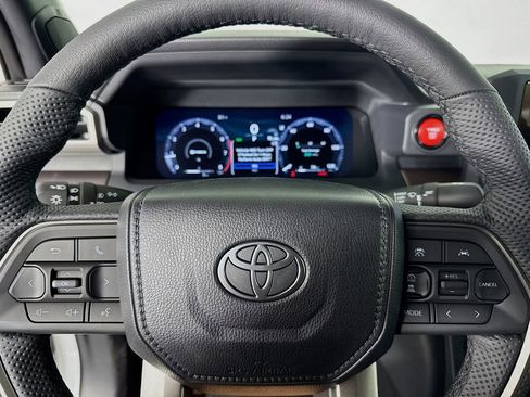 New 2025 Toyota Tacoma TRD Off-Road image 15