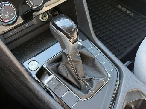 Certified 2024 Volkswagen Taos S FWD image 24