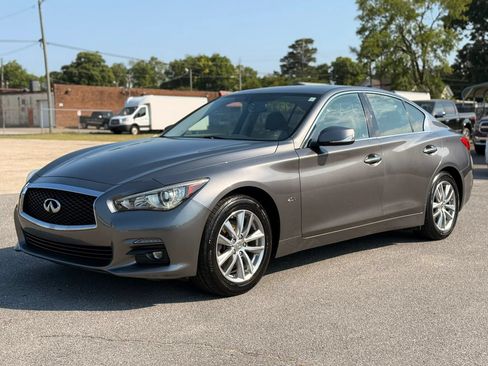 Used 2017 INFINITI Q50 2.0t w/ Moonroof Package AWD/4WD image 5