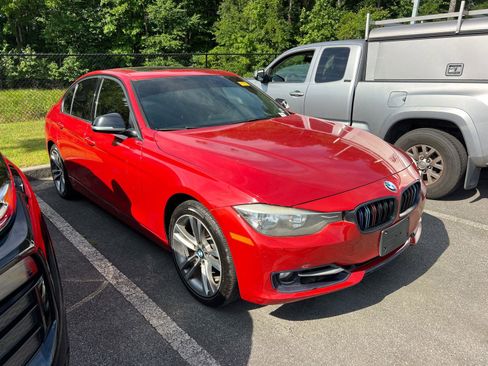Used 2013 BMW 328i xDrive Sedan AWD/4WD image 3