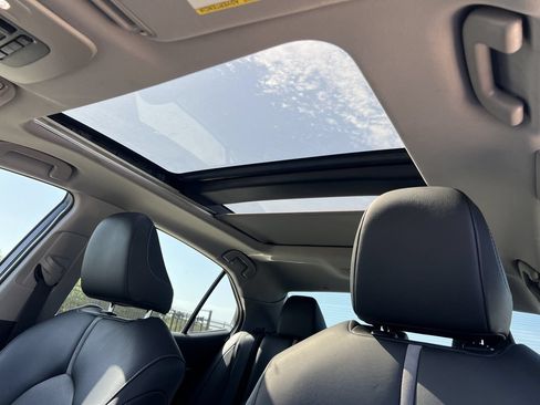 Used 2018 Toyota Camry XSE w/ Audio Package FWD image 10