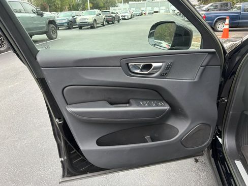 Certified 2023 Volvo XC60 B5 Plus w/ Protection Package Premier image 24