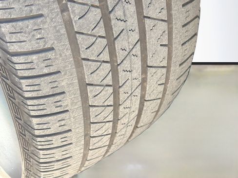 Used 2024 Tesla Model X image 39