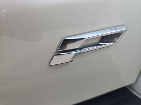 Used 2015 Cadillac Escalade Platinum image 38