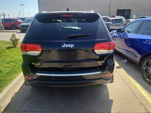 Used 2018 Jeep Grand Cherokee Limited AWD/4WD image 6