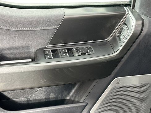 Used 2022 Ford F150 Lariat w/ Equipment Group 502A High image 27