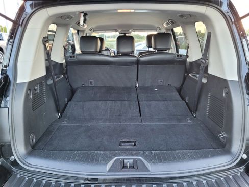 Used 2024 Nissan Armada SV AWD/4WD image 18