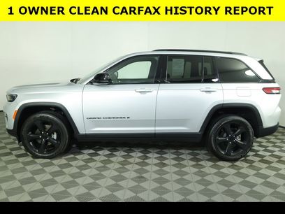 Used 2023 Jeep Grand Cherokee Altitude