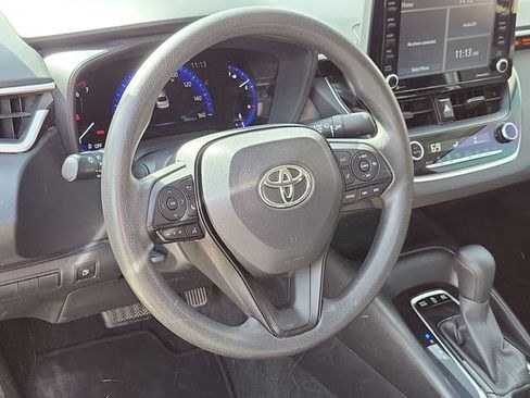 Used 2022 Toyota Corolla LE FWD image 11