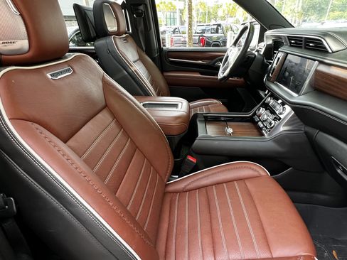 Used 2023 GMC Yukon Denali Ultimate AWD/4WD image 49