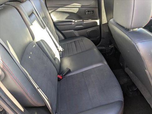 Used 2024 Mitsubishi Outlander Sport S image 19