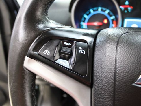 Used 2014 Chevrolet Cruze LT image 17