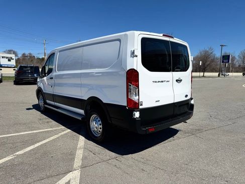 Used 2024 Ford Transit 250 Low Roof AWD w/ Exterior Upgrade Package image 4
