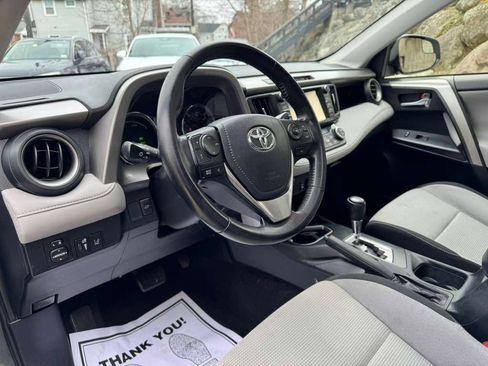 Used 2017 Toyota RAV4 XLE w/ Carpet Mat Package image 13