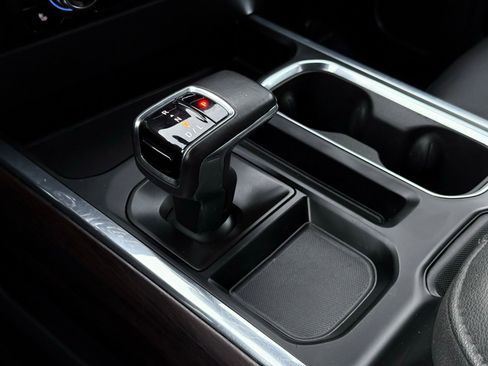 Used 2022 GMC Sierra 1500 SLT w/ SLT Convenience Package image 58