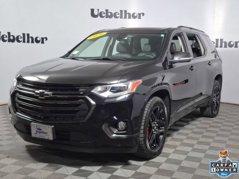 Used 2021 Chevrolet Traverse Premier w/ Redline Edition AWD/4WD image 3