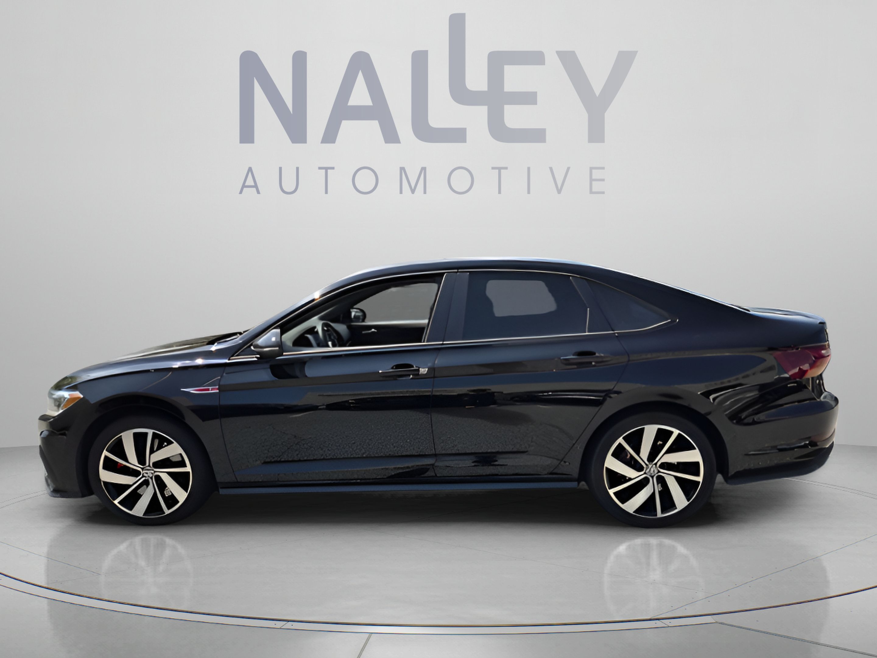 Used 2019 Volkswagen Jetta GLI FWD image 2