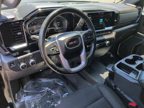 Used 2023 GMC Sierra 1500 SLE AWD/4WD image 2