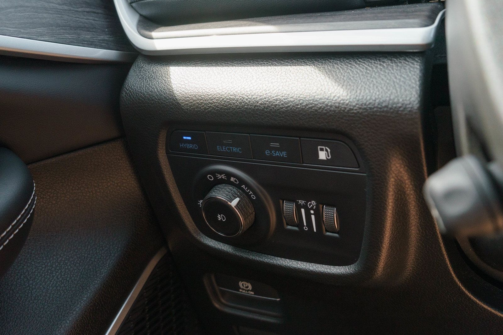 Used 2023 Jeep Grand Cherokee 4WD 4xe w/ Luxury Tech Group II image 26