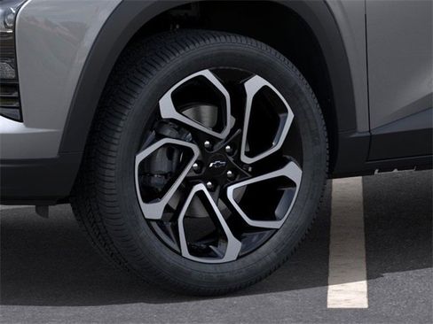 New 2025 Chevrolet Trax RS w/ Driver Confidence Package image 9